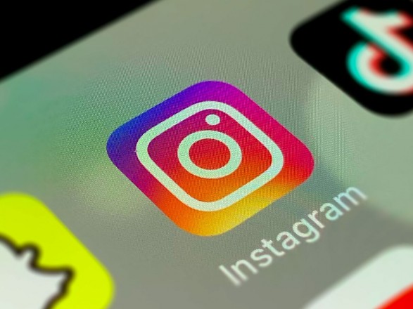Instagram будет напоминать подросткам об отдыхе от соцсети