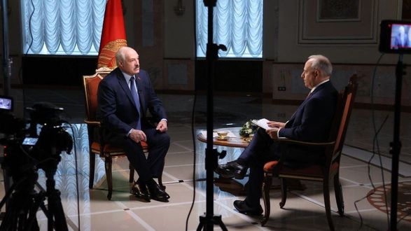 Лукашенко заявил, что Беларусь помогла мигрантам попасть в ЕС