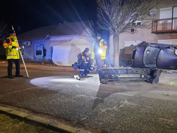 В Венгрии авто с мигрантами врезалось в дом, погибли семь человек